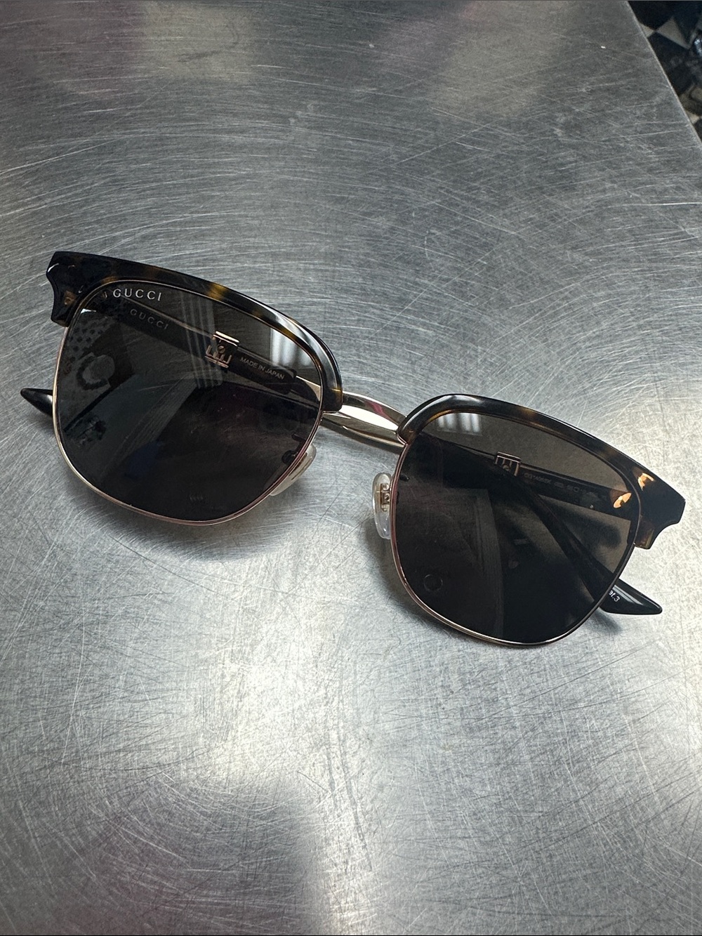 Gucci Men's Tortoiseshell and Black Frame Sunglasses